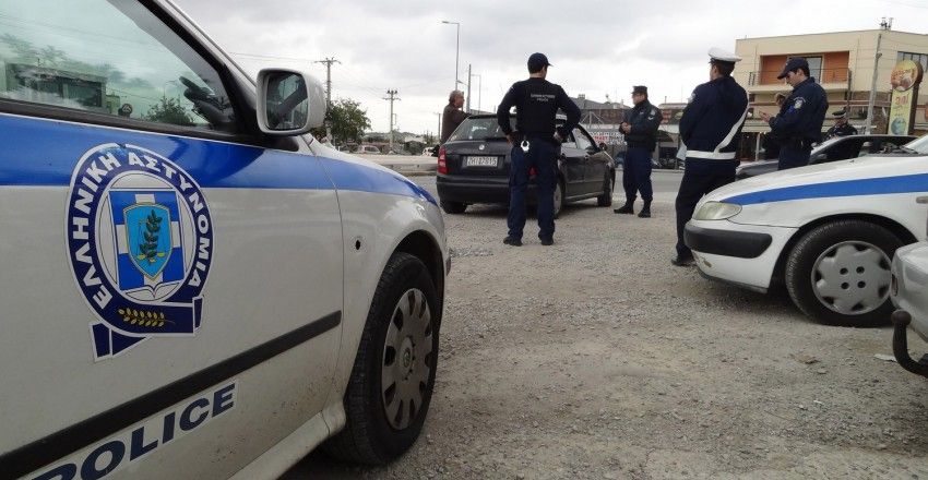 Εντοπίστηκε και συνελήφθη ο 70χρονος οδηγός του αυτοκινήτου που παρέσυρε, το βράδυ της Παρασκευής 24/9, μια γυναίκα στα Κοίλα Κοζάνης