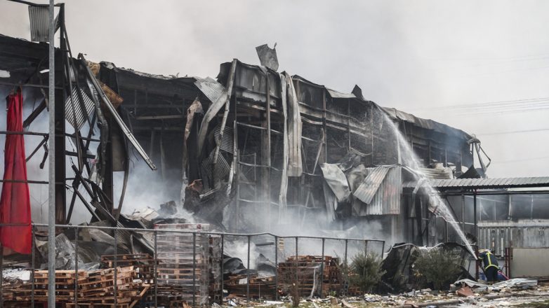 Λεωφορείο του ΚΤΕΛ τυλίχτηκε στις φλόγες -  Στη θέση Σοφούλα, στον δρόμο Θεσσαλονίκης – Σερρών