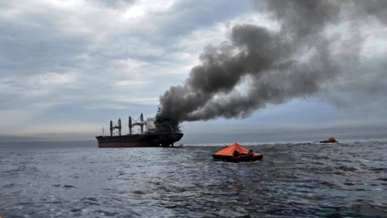  Το ελληνόκτητο τάνκερ «Ζέφυρος» χτυπήθηκε στον Περσικό Κόλπο