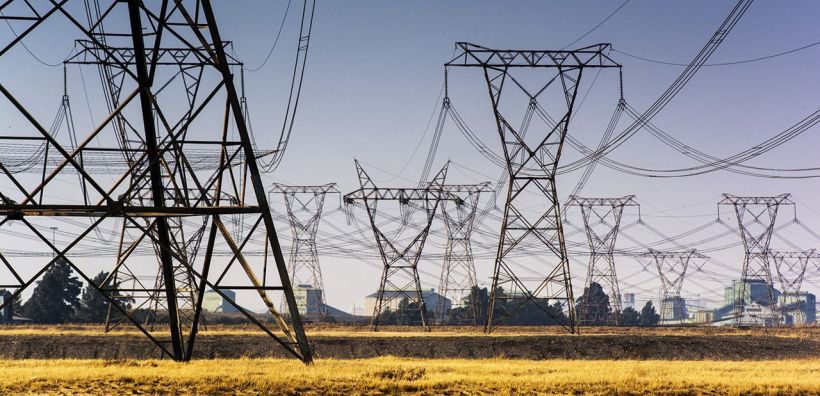 Κομισιόν: Προ των πυλών σχέδιο 584 δισ. ευρώ για αναβάθμιση των δικτύων ηλεκτρικής ενέργειας
