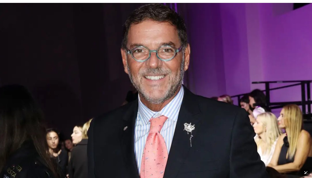 Συνελήφθη ο γκαλερίστας Γιώργος Τσαγκαράκης – Το σπάνιο Ευαγγέλιο και οι 100 πλαστοί πίνακες