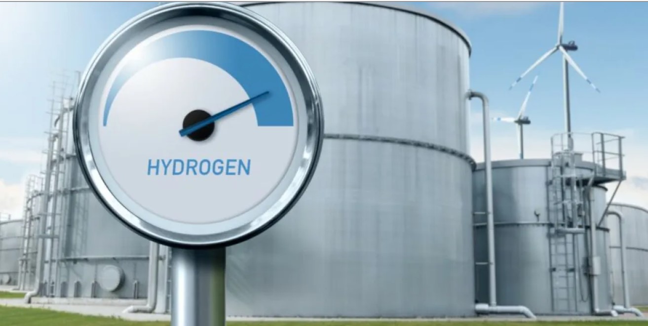 Motor Oil: Πώς προχωρά η παραγωγή πράσινου υδρογόνου σε σύμπραξη με τη ΔΕΗ