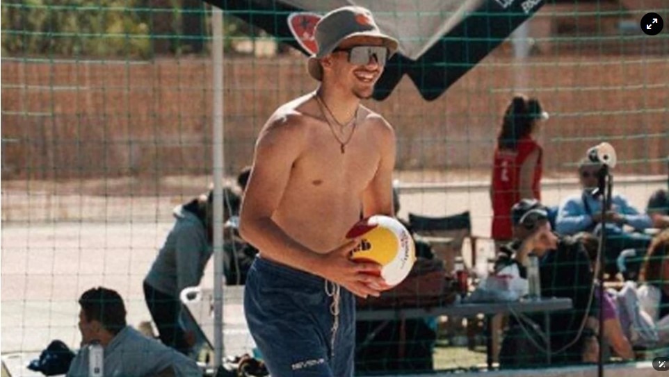 Βαρύ πένθος στον Πύργο για τον θάνατο του 18χρονου Μάκη