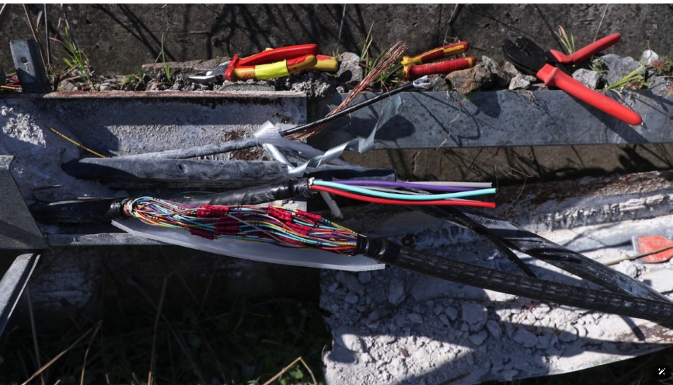 Ptolemais-post: Δολιοφθορά ή πολιτική προβοκάτσια με στόχο το Κίνημα Τεμπών στην τηλεδιοίκηση της γραμμής Αθήνα - Θεσσαλονίκη: