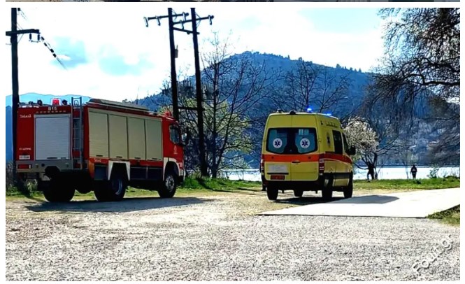 Αναζήτηση ατόμου που έπεσε στη λίμνη της Καστοριάς (φωτογραφίες)