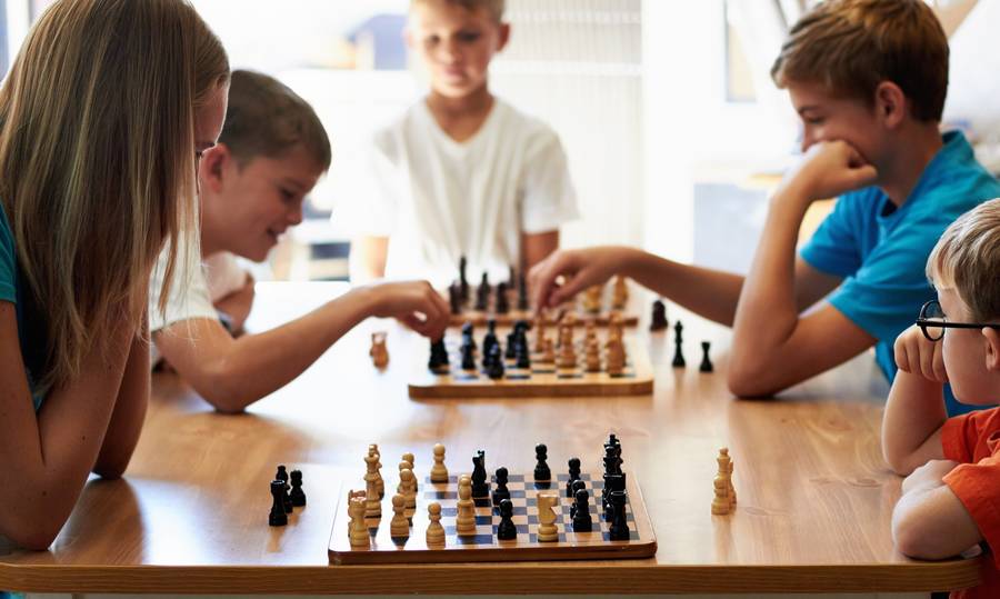 Σχολεία: Από τη νέα σχολική χρονιά δυο προγράμματα με σκάκι για τους μαθητές