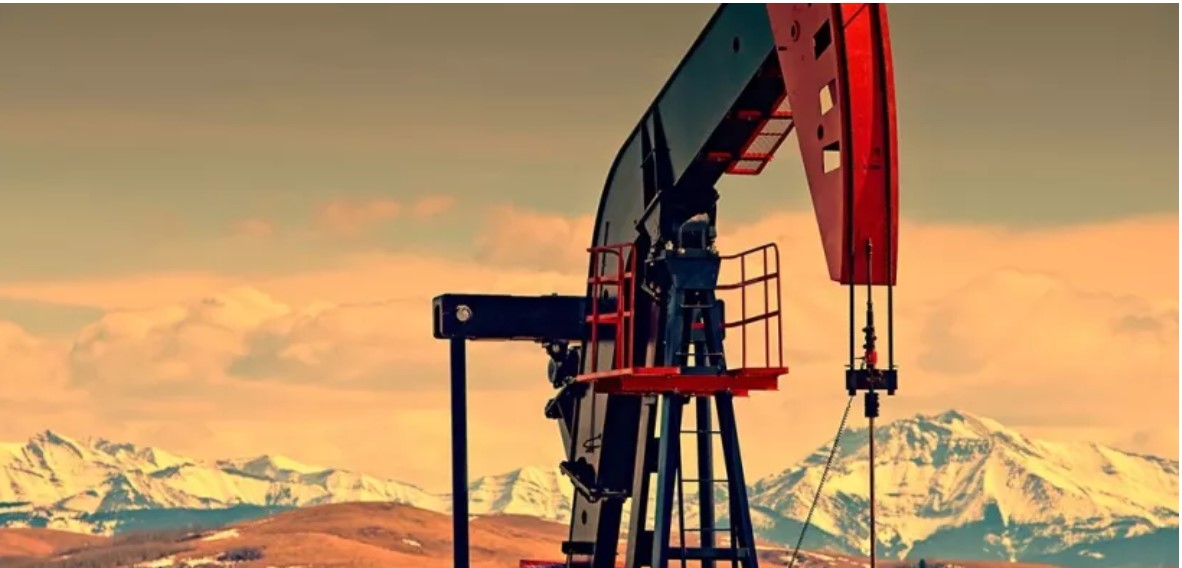 Τα βασικά σημεία της τελευταίας έκθεσης του IEA: Πώς η «πετρελαϊκή συμμαχία» Ριάντ – Μόσχας αλλάζει τις ισορροπίες στην αγορά