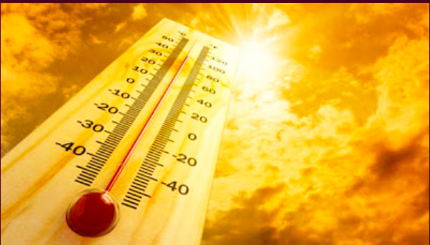 Η πιο ζεστή ημέρα του χρόνου η σημερινή, καθώς κορυφώνεται το κύμα καύσωνα που πλήττει για δέκατη συνεχόμενη μέρα τη χώρα 