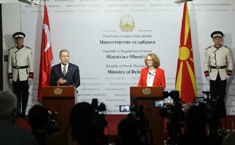  Τα Σκόπια υπέγραψαν στρατιωτική-οικονομική συμφωνία με την Τουρκία