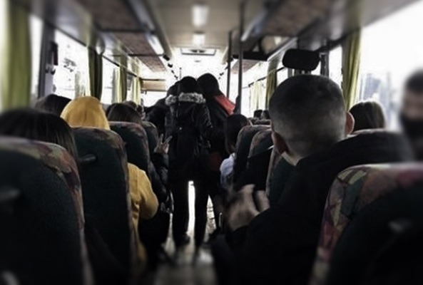 Απίστευτο: Οδηγός λεωφορείου έσωσε μωρό που έπαθε εισρόφηση σταματώντας μπροστά στο Υπ. Υγείας!