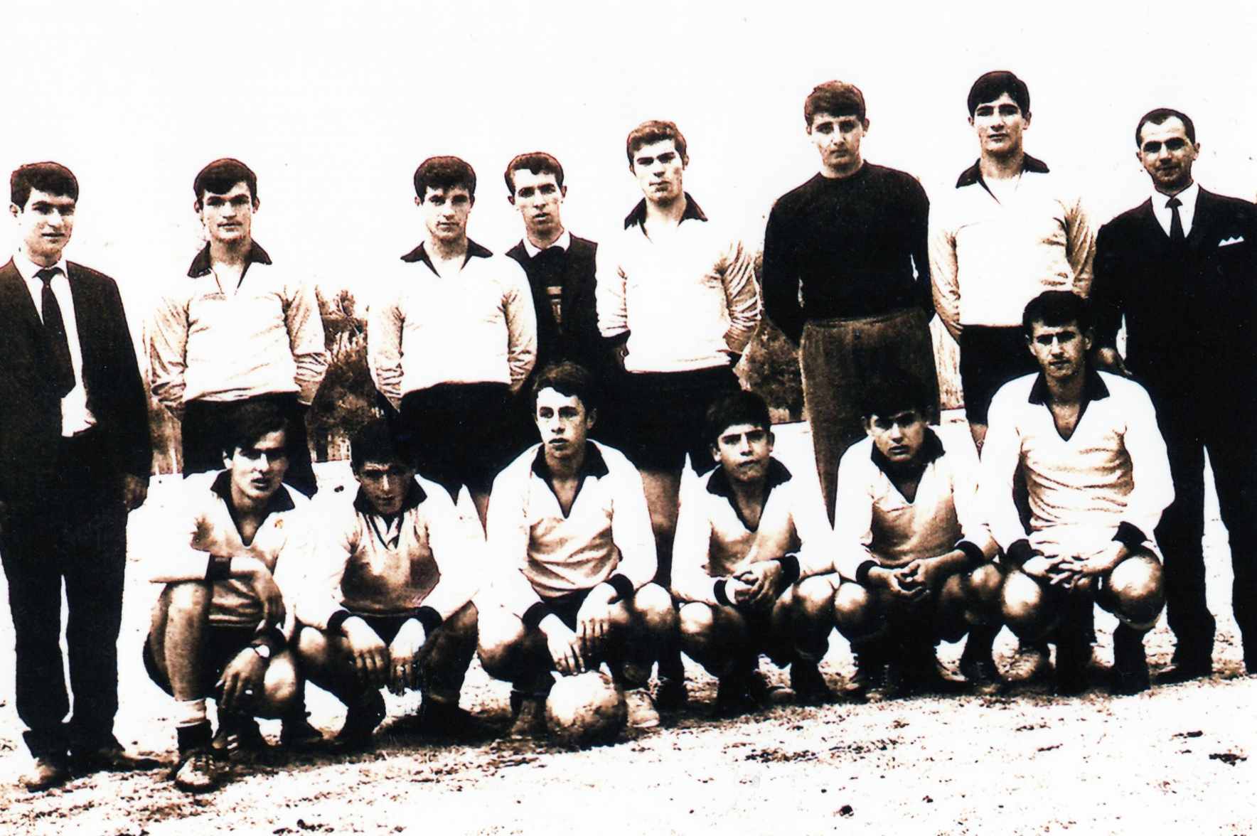 Κωτίδης Νικόλαος: ΜΙΑ ΑΚΟΜΗ ΠΟΔΟΣΦΑΙΡΙΚΗ ΟΜΑΔΑ ΣΤΗΝ ΠΤΟΛΕΜΑΪΔΑ ΤΟΥ 1960