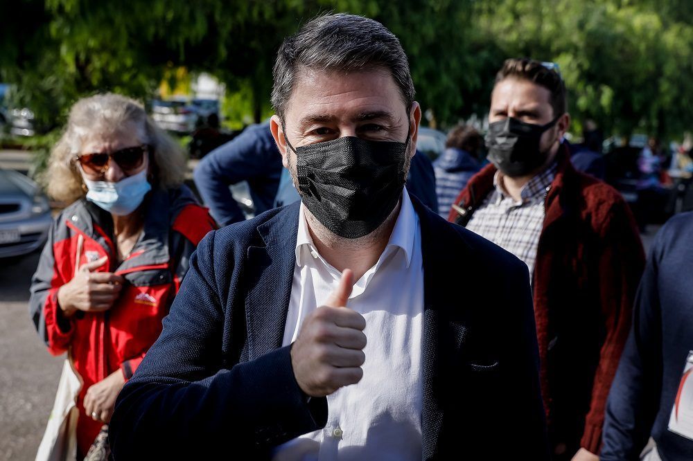 Εκλογές ΚΙΝΑΛ: Ο Ανδρουλάκης «σάρωσε» τον Παπανδρέου με ποσοστό πάνω από 68%