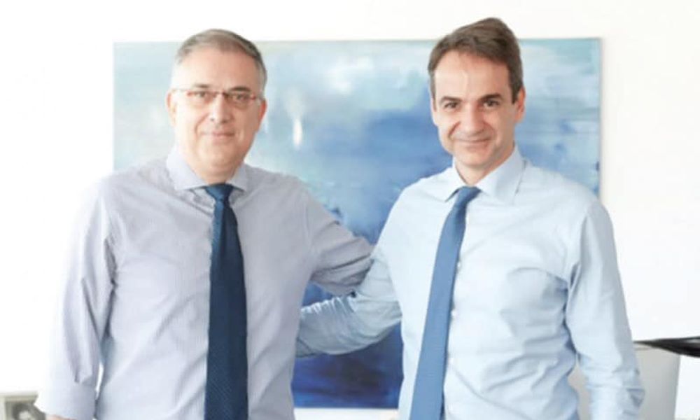 Αστυνομικοί έσπασαν πόρτα (Με εντολή Θεοδωρικάκου) και πέταξαν στο δρόμο συνταξιούχο των 700 ευρώ – Ιωάννα Κολοβού: