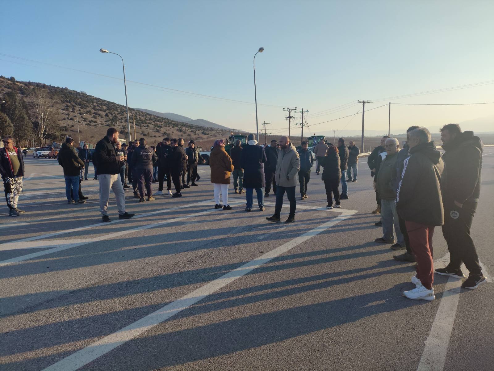 ΜΠΛΟΚΟ ΑΝΤΙΓΟΝΟΥ: Σε θέση μάχης κατά την διάρκεια της συνάντηση των αγροτών με το υπουργικό κλιμάκιο! Καλούμε σε κλείσιμο δρόμου την Παρασκευή 14 Φλεβάρη, 13:00 μέχρι 14:00! 