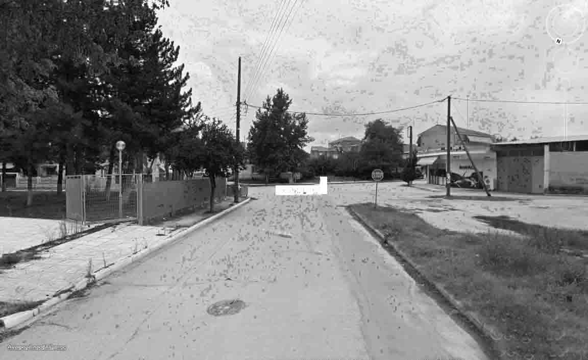 Πτολεμαΐς 1930-1968! Η Βρυσομάνα στο Σταυροδρόμι επί των οδών: Παυλίδη  Αδαμοπούλου – Οικοτροφείου – Μανουηλάντων και Δωδεκανήσου, απέναντι από το κατάστημα σιδηρικών του Χ&#039;&#039;Παντελή