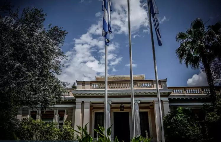 Αντιμέτωπη με την τέλεια καταιγίδα η κυβέρνηση: Πολλαπλά ανοιχτά μέτωπα ζητούν λύση - Οι κινήσεις Μητσοτάκη