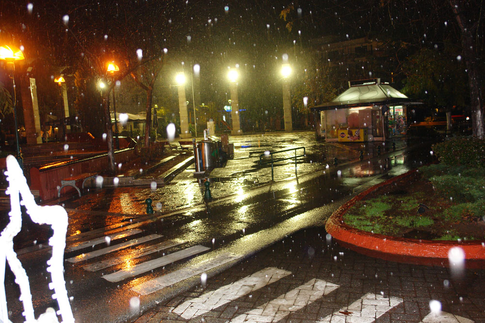 Η πρώτη χιών εις το κέντρο της Πόλεως 22+10 / 27 Νοεμβρίου